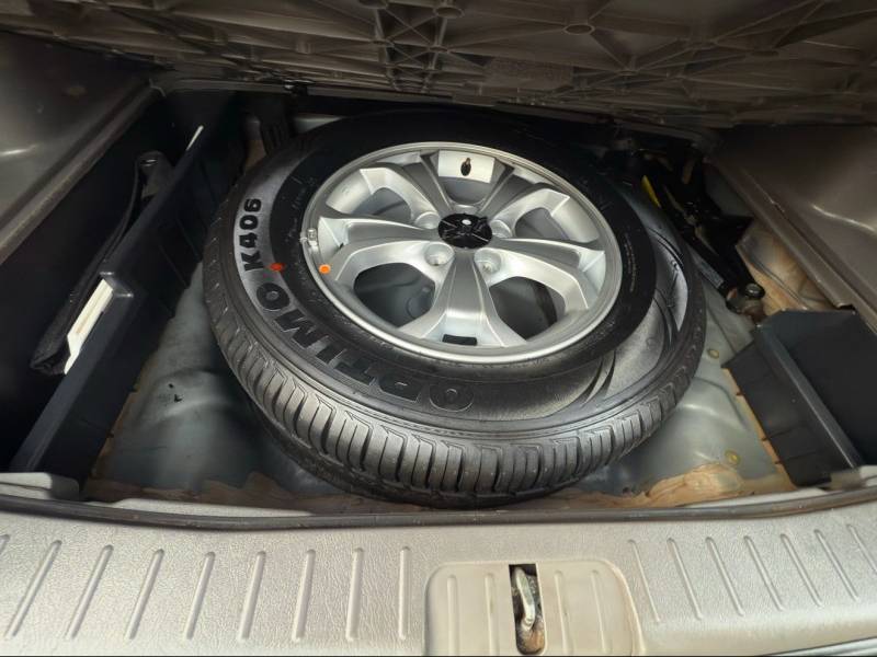 HYUNDAI - TUCSON - 2010/2011 - Prata - R$ 44.000,00
