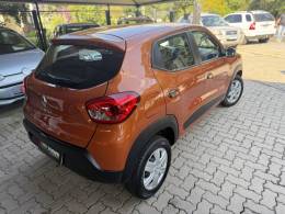 RENAULT - KWID - 2021/2022 - Laranja - R$ 51.900,00