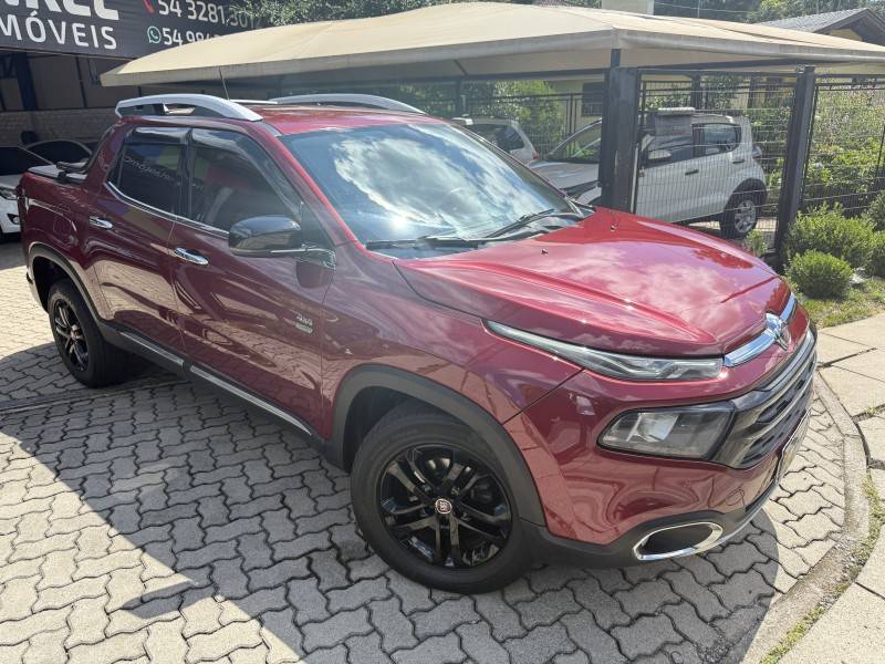 FIAT - TORO - 2017/2018 - Vermelha - R$ 105.000,00
