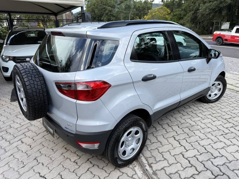 FORD - ECOSPORT - 2012/2013 - Prata - R$ 55.000,00