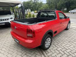 VOLKSWAGEN - SAVEIRO - 2016/2017 - Vermelha - R$ 59.000,00