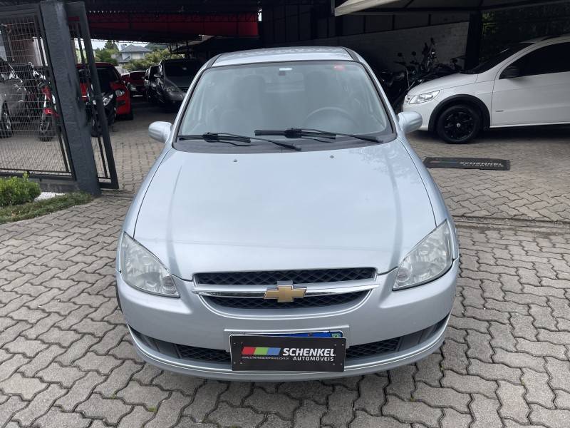 CHEVROLET - CLASSIC - 2012/2013 - Prata - R$ 29.900,00