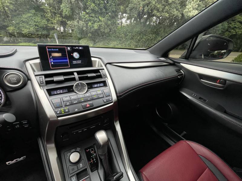 LEXUS - NX200 T - 2016/2016 - Branca - R$ 133.900,00