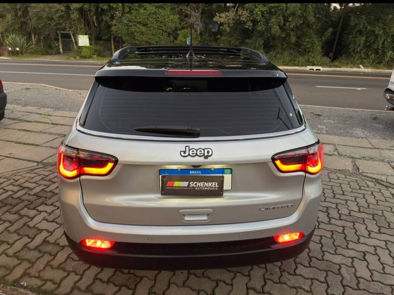 JEEP - COMPASS - 2016/2017 - Prata - R$ 94.900,00