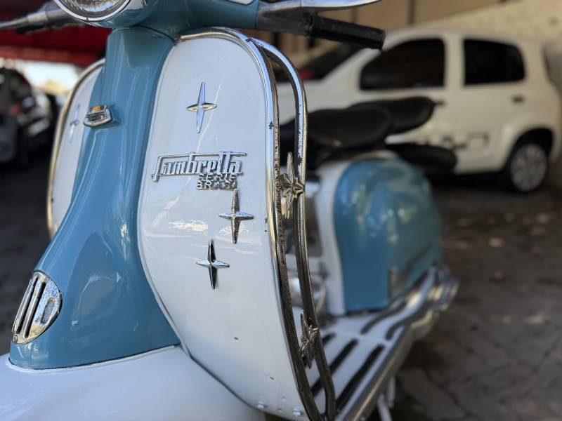 LAMBRETTA - LI - 1963/1963 - Azul - R$ 30.000,00