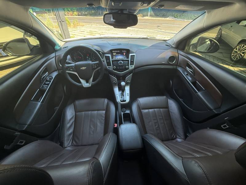 CHEVROLET - CRUZE - 2016/2016 - Branca - R$ 81.900,00
