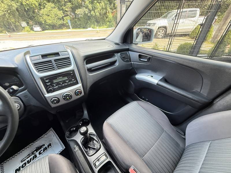 KIA MOTORS - SPORTAGE - 2009/2010 - Branca - R$ 44.000,00