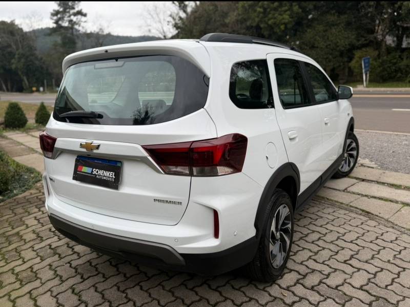 CHEVROLET - SPIN - 2024/2025 - Branca - R$ 154.800,00