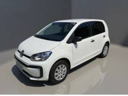 VOLKSWAGEN - UP - 2017/2018 - Branca - R$ 49.900,00