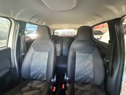 FIAT - MOBI - 2017/2018 - Branca - R$ 49.900,00