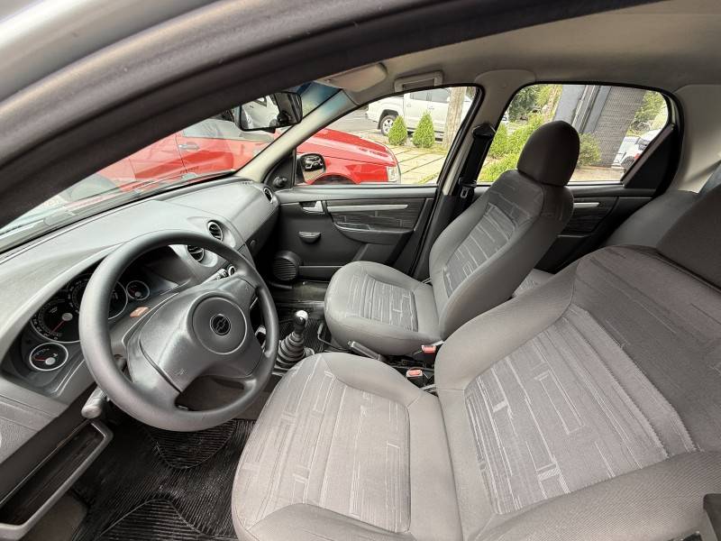 CHEVROLET - PRISMA - 2008/2009 - Prata - R$ 29.900,00