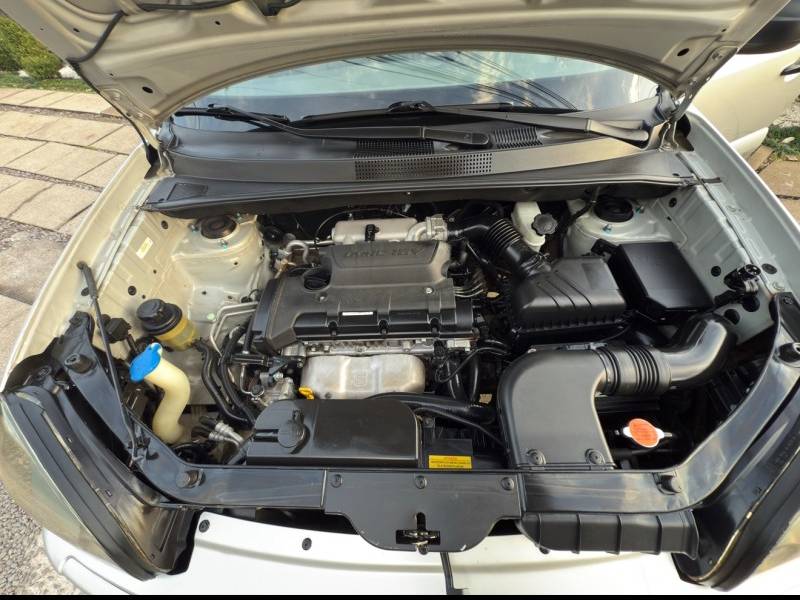 HYUNDAI - TUCSON - 2010/2011 - Prata - R$ 44.000,00