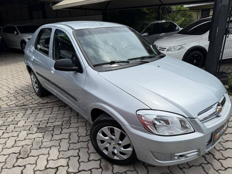 CHEVROLET - PRISMA - 2008/2009 - Prata - R$ 29.900,00