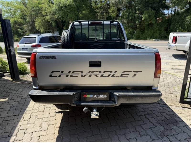 CHEVROLET - SILVERADO - 1998/1998 - Prata - R$ 66.000,00