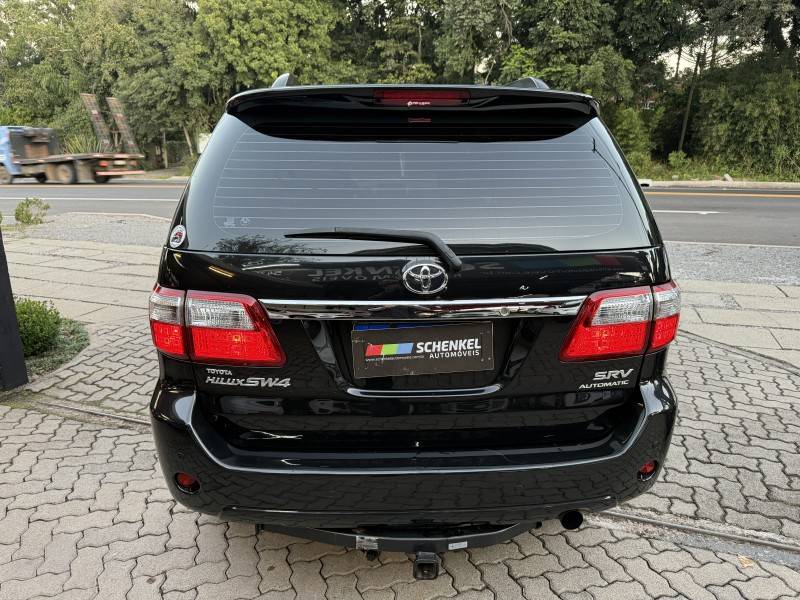 TOYOTA - HILUX SW4 - 2010/2010 - Preta - R$ 118.000,00